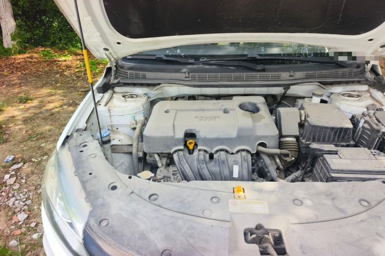 Used Geely Auto Vision 2019 Upgraded Model 1.5L Manual Luxury Version China VI Standard Engine Bay Right