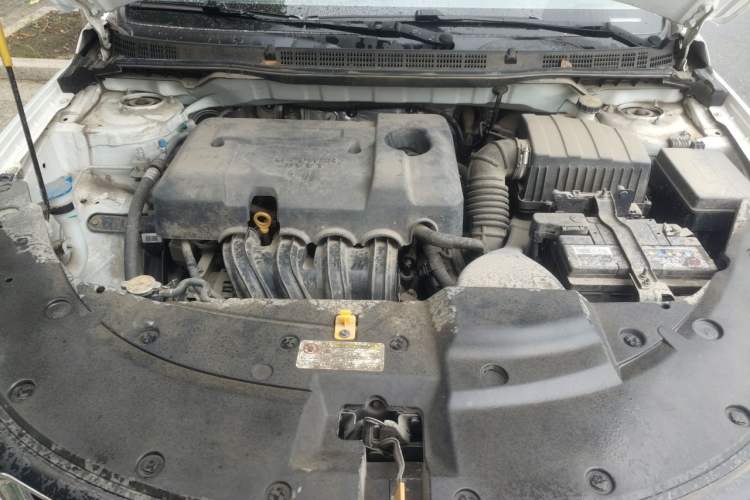 Used Geely Auto Vision 2019 Upgraded Model 1.5L CVT Luxury Version China VI Standard Engine Bay