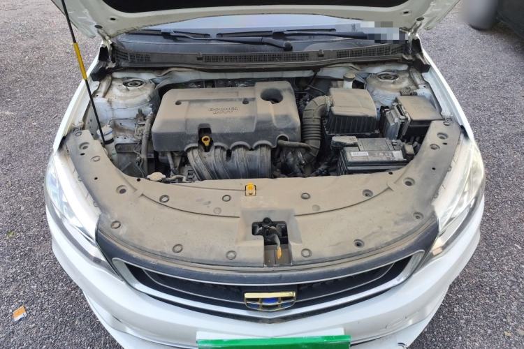 Used Geely Auto Vision 2019 Upgraded Model 1.5L Manual Luxury Version China V Standard Engine Bay