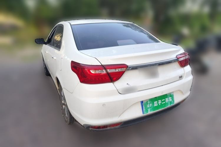 Used Geely Auto Vision 2019 Upgraded Model 1.5L Manual Luxury Version China V Standard Exterior 2