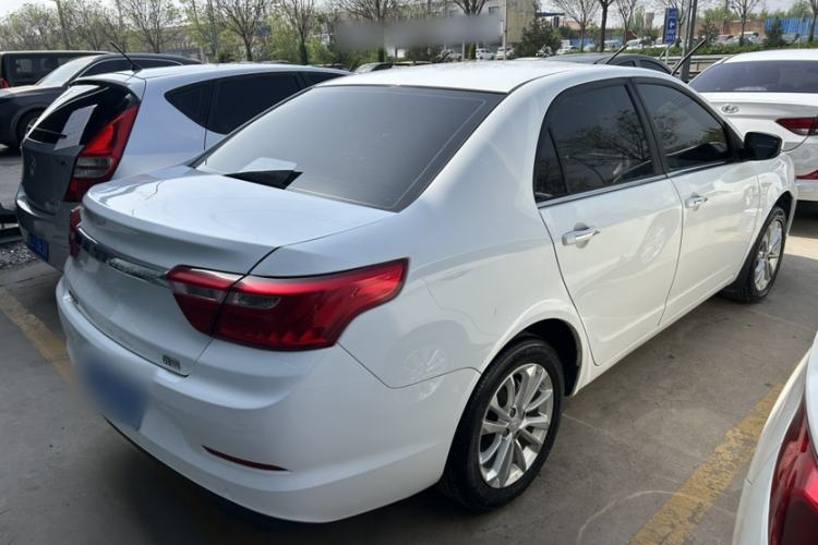 Used Geely Auto Vision 2019 Upgraded Model 1.5L Manual Luxury Version China VI Standard Exterior 4
