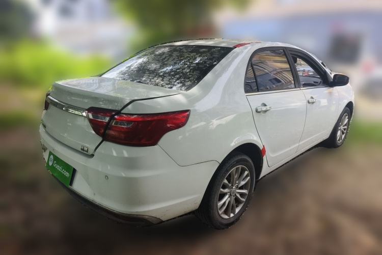 Used Geely Auto Vision 2019 Upgraded Model 1.5L Manual Luxury Version China VI Standard Exterior 5