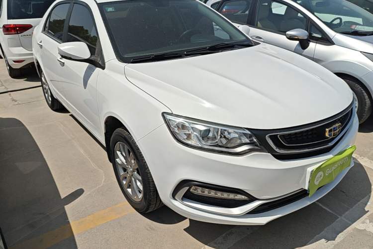 Used Geely Auto Vision 2019 Upgraded Model 1.5L Manual Luxury Version China VI Standard Front Right 45 Deg