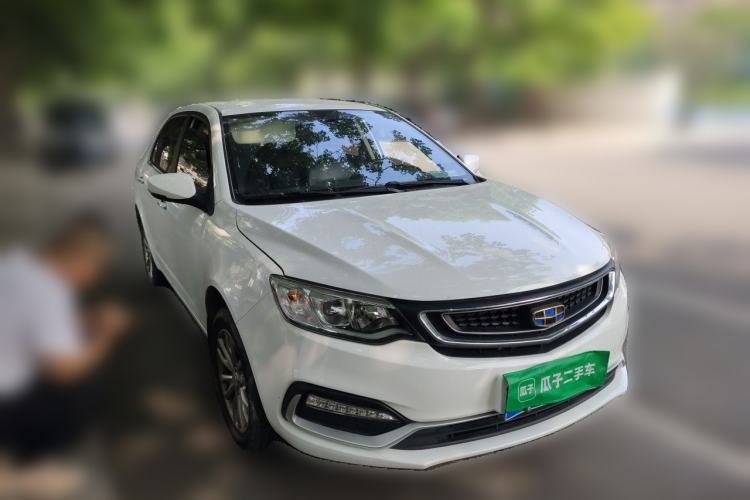 Used Geely Auto Vision 2019 Upgraded Model 1.5L Manual Luxury Version China VI Standard Front Right 45 Deg