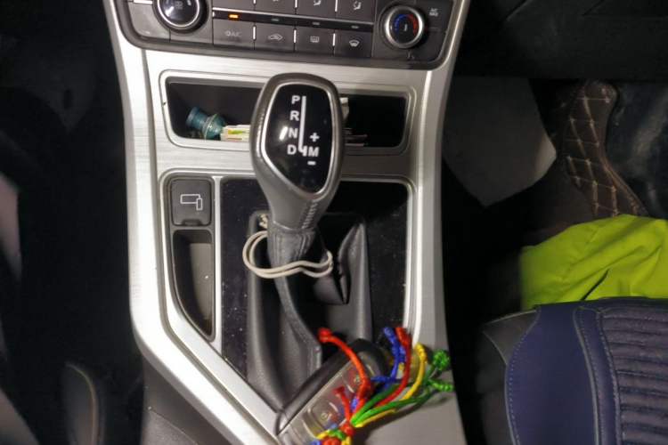 Used Geely Auto Vision 2019 Upgraded Model 1.5L CVT Prestige Version China VI Standard Gear Lever