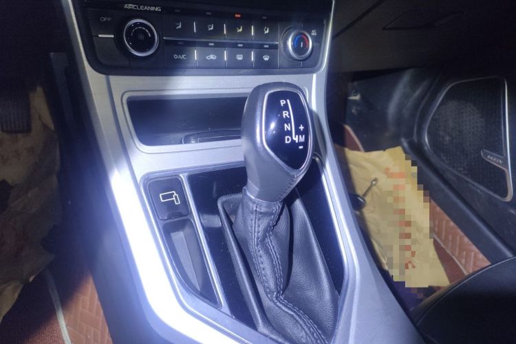 Used Geely Auto Vision 2019 Upgraded Model 1.5L CVT Luxury Version China VI Standard Gear Lever