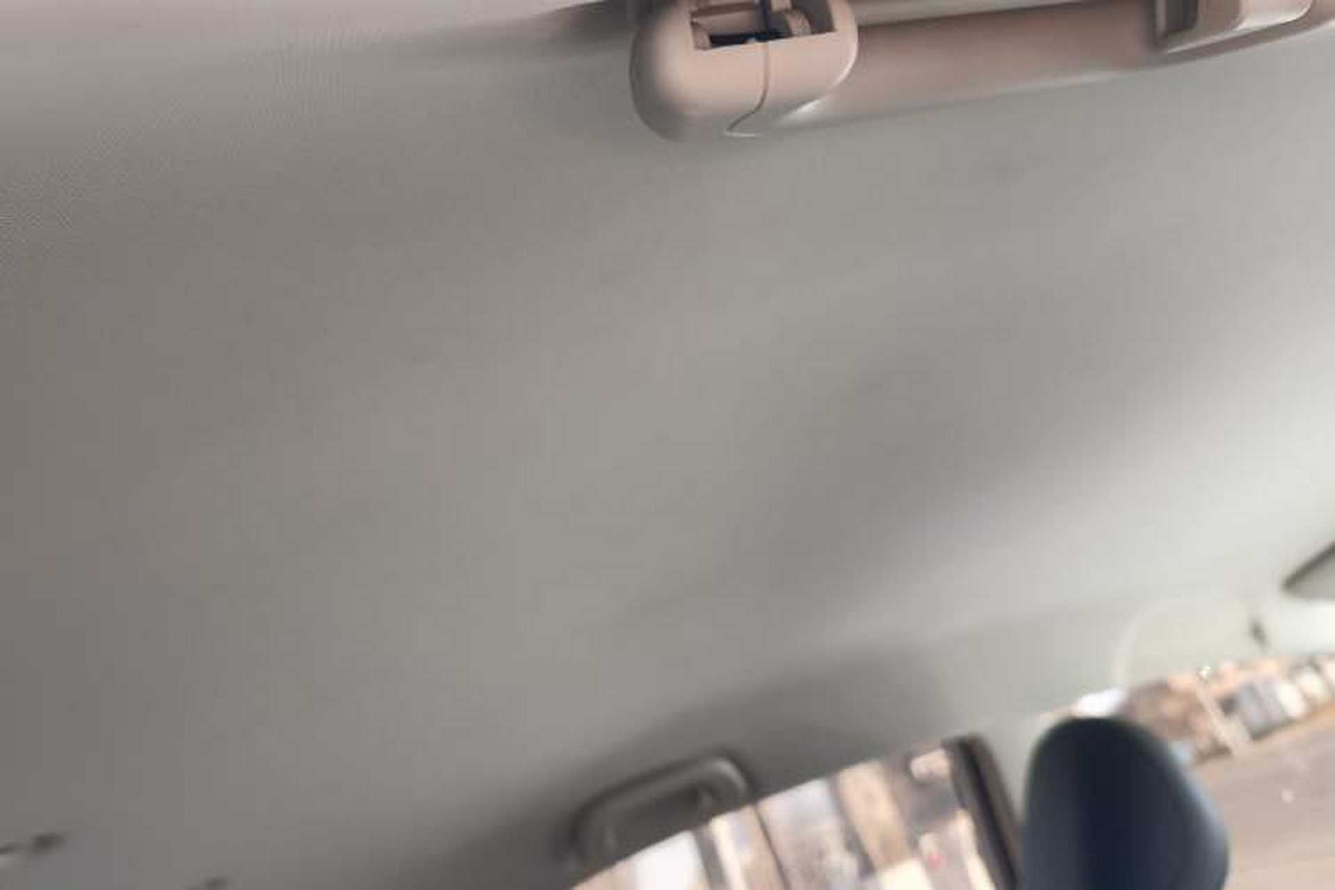 Used Geely Auto Vision 2019 Upgraded Model 1.5L Manual Luxury Version China VI Standard Headliner