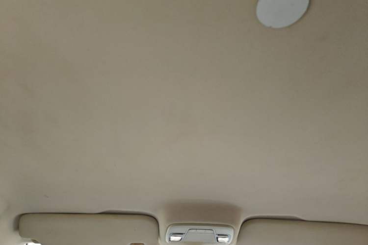Used Geely Auto Vision 2019 Upgraded Model 1.5L CVT Luxury Version China VI Standard Headliner