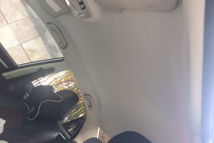 Used Geely Auto Vision 2019 Upgraded Model 1.5L CVT Luxury Version China VI Standard Headliner