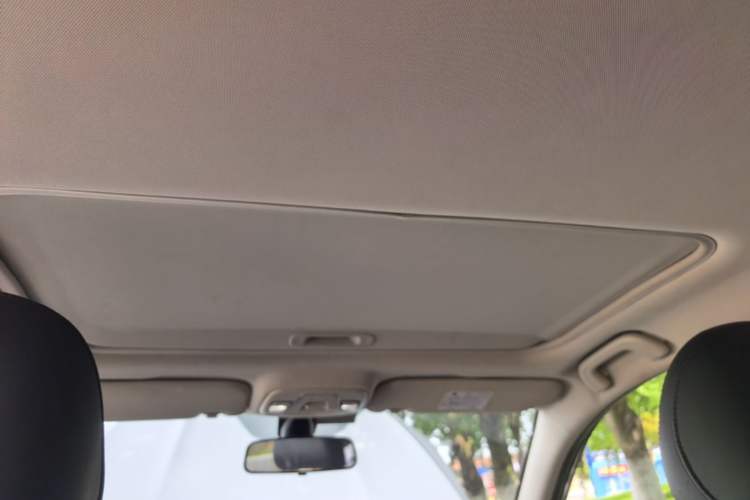 Used Geely Auto Vision 2019 Upgraded Model 1.5L CVT Prestige Version China VI Standard Headliner