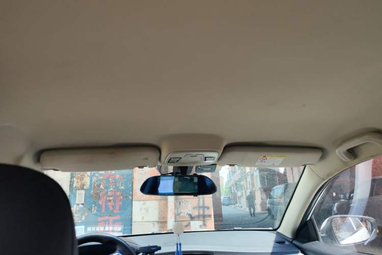 Used Geely Auto Vision 2019 Upgraded Model 1.5L Manual "Million Happiness" Edition China V Standard Headliner