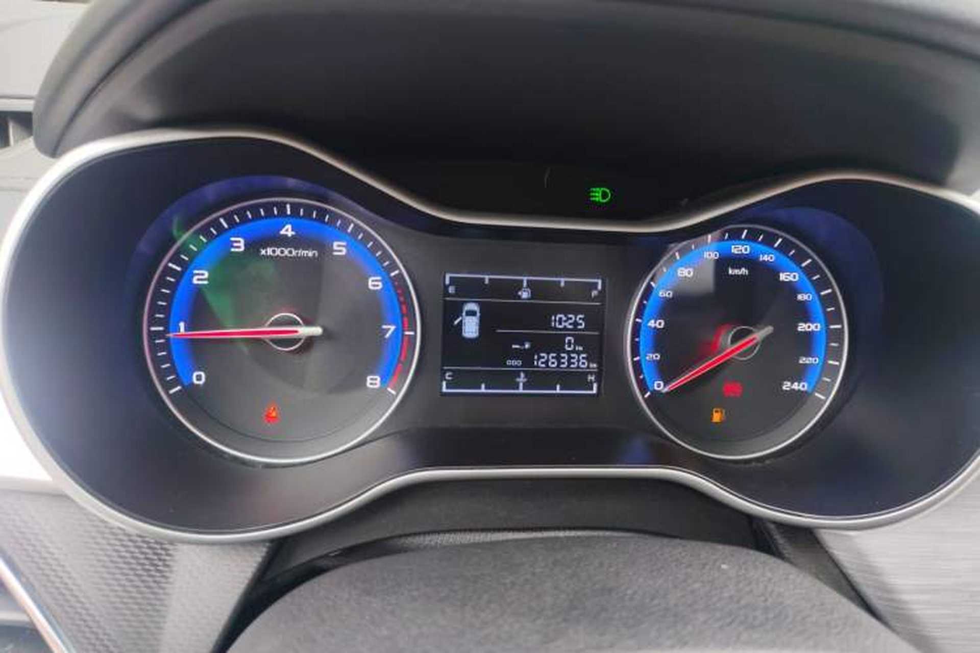 Used Geely Auto Vision 2019 Upgraded Model 1.5L Manual Luxury Version China VI Standard Instrument Cluster
