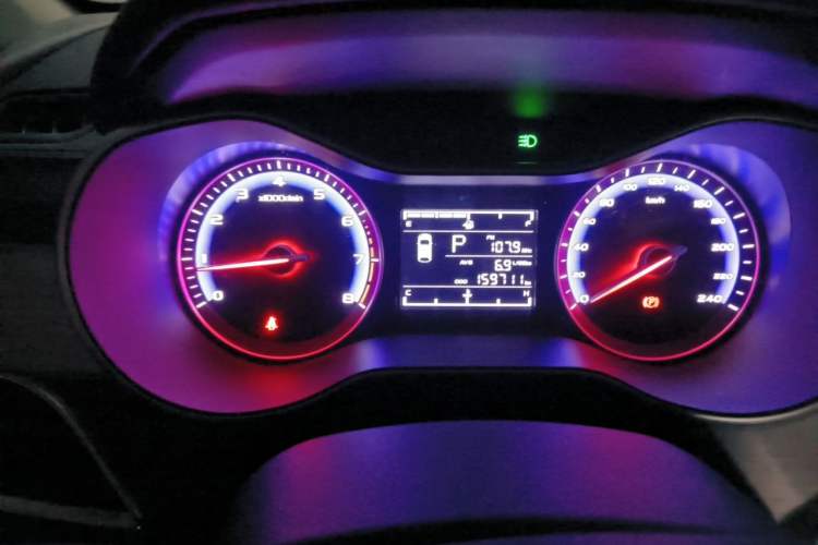 Used Geely Auto Vision 2019 Upgraded Model 1.5L CVT Prestige Version China VI Standard Instrument Cluster