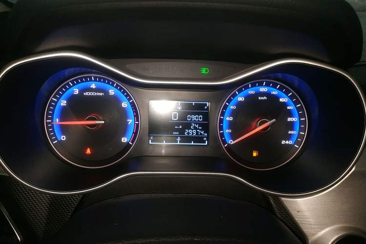 Used Geely Auto Vision 2019 Upgraded Model 1.5L CVT Luxury Version China VI Standard Instrument Cluster