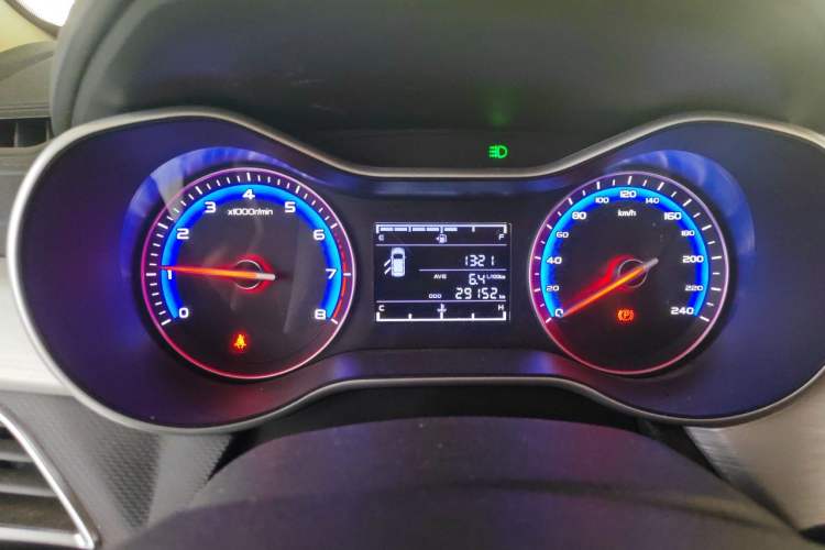 Used Geely Auto Vision 2019 Upgraded Model 1.5L Manual Luxury Version China VI Standard Instrument Cluster
