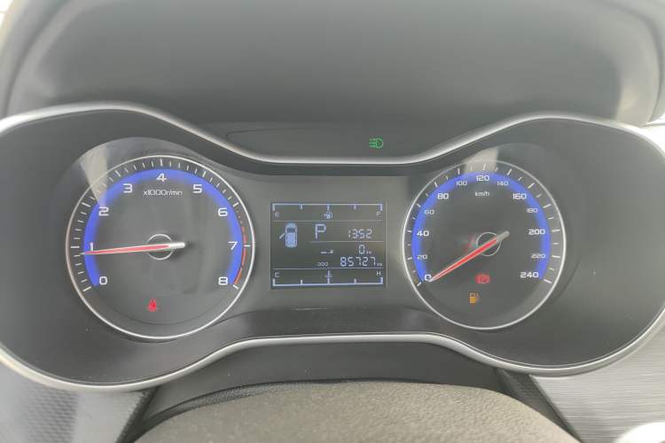 Used Geely Auto Vision 2019 Upgraded Model 1.5L CVT Luxury Version China VI Standard Instrument Cluster