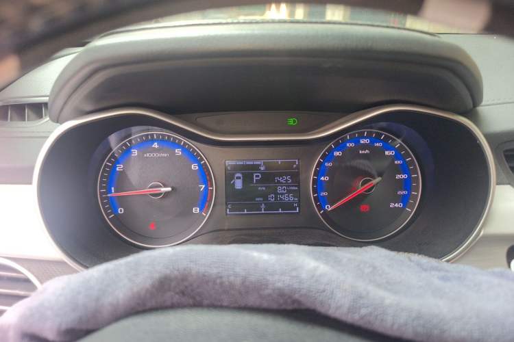 Used Geely Auto Vision 2019 Upgraded Model 1.5L CVT Luxury Version China VI Standard Instrument Cluster
