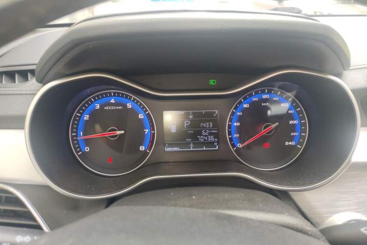 Used Geely Auto Vision 2019 Upgraded Model 1.5L CVT Luxury Version China VI Standard Instrument Cluster