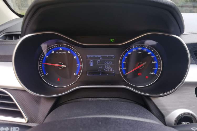Used Geely Auto Vision 2019 Upgraded Model 1.5L CVT Luxury Version China VI Standard Instrument Cluster