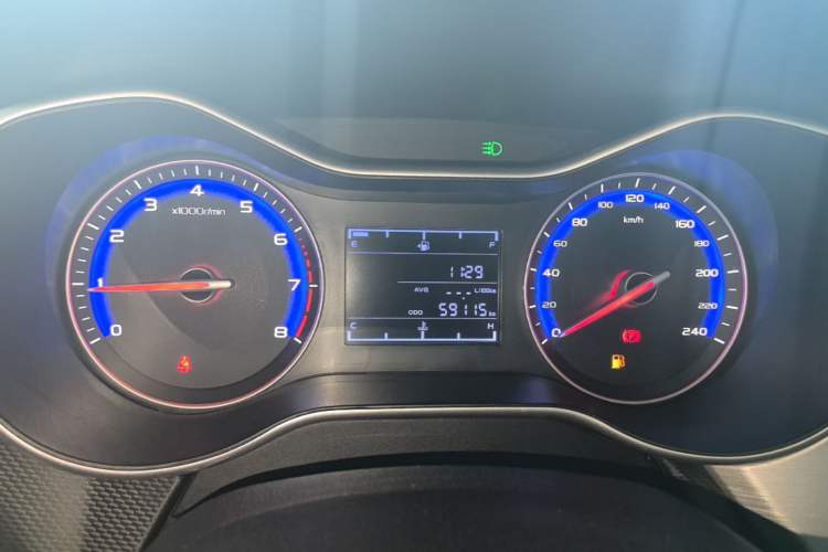 Used Geely Auto Vision 2019 Upgraded Model 1.5L Manual Luxury Version China VI Standard Instrument Cluster
