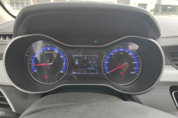 Used Geely Auto Vision 2019 Upgraded Model 1.5L Manual Luxury Version China VI Standard Instrument Cluster