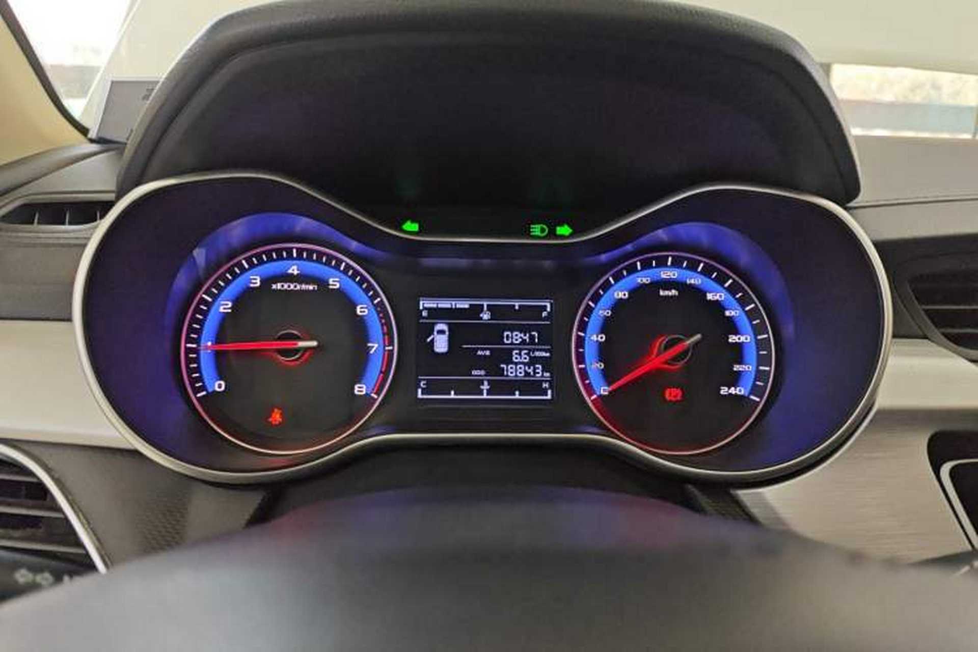 Used Geely Auto Vision 2019 Upgraded Model 1.5L Manual Luxury Version China VI Standard Instrument Cluster