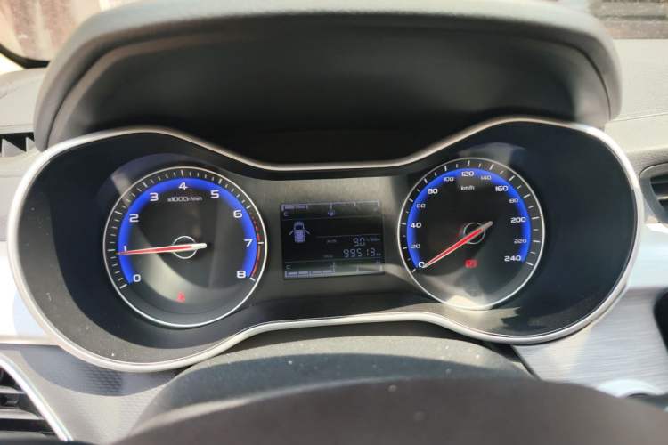 Used Geely Auto Vision 2019 Upgraded Model 1.5L Manual "Million Happiness" Edition China V Standard Instrument Cluster