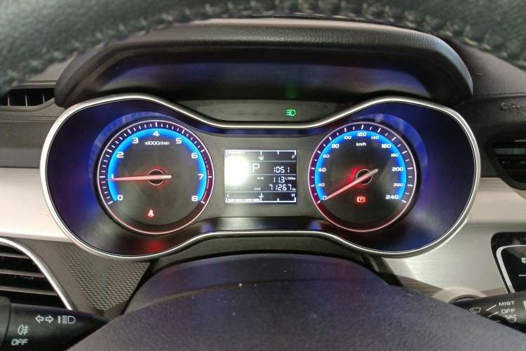 Used Geely Auto Vision 2019 Upgraded Model 1.5L CVT Luxury Version China VI Standard Instrument Cluster