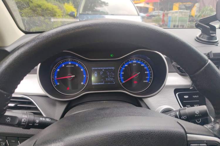 Used Geely Auto Vision 2019 Upgraded Model 1.5L CVT Luxury Version China VI Standard Instrument Cluster