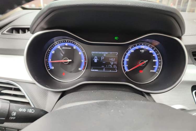 Used Geely Auto Vision 2019 Upgraded Model 1.5L CVT Luxury Version China VI Standard Instrument Cluster