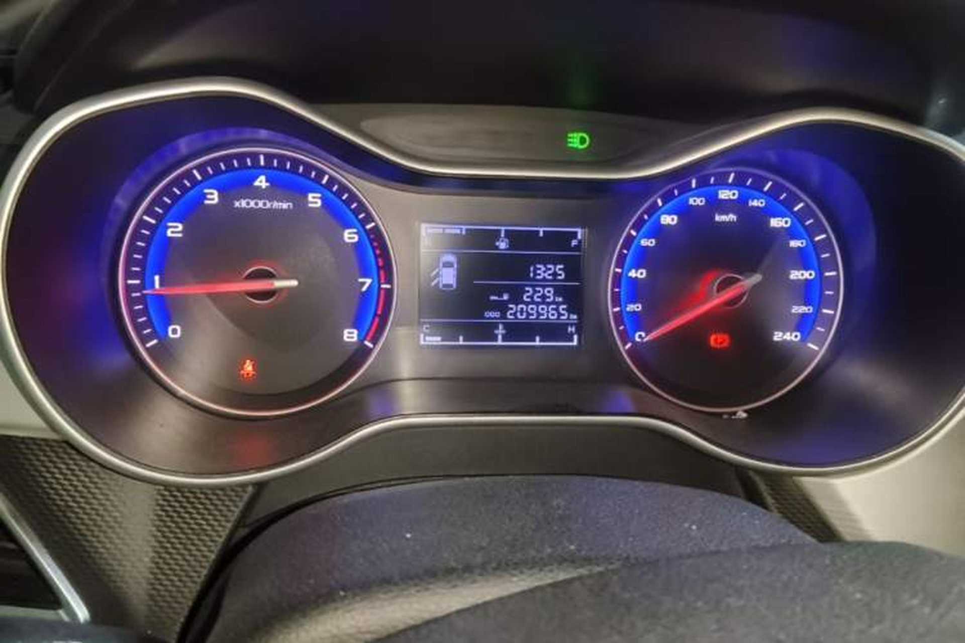 Used Geely Auto Vision 2019 Upgraded Model 1.5L Manual Luxury Version China VI Standard Instrument Cluster