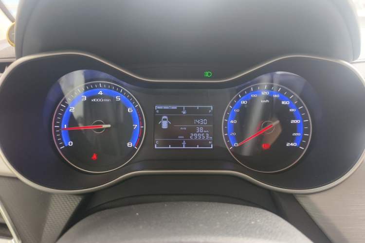 Used Geely Auto Vision 2019 Upgraded Model 1.5L Manual Luxury Version China VI Standard Instrument Cluster