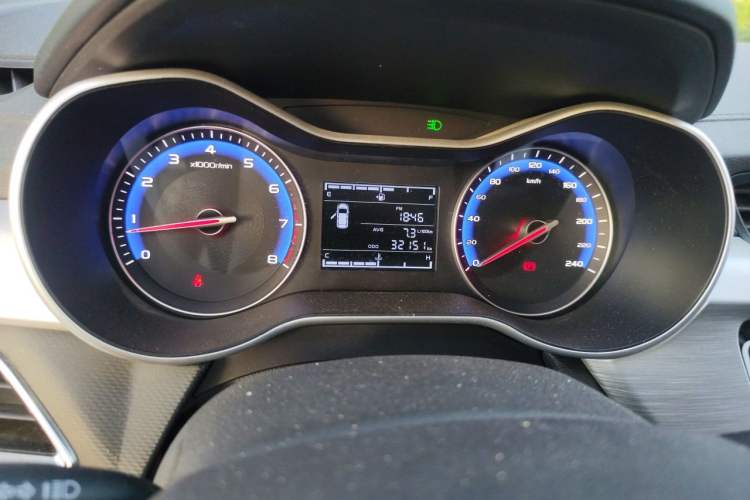 Used Geely Auto Vision 2019 Upgraded Model 1.5L Manual Luxury Version China V Standard Instrument Cluster