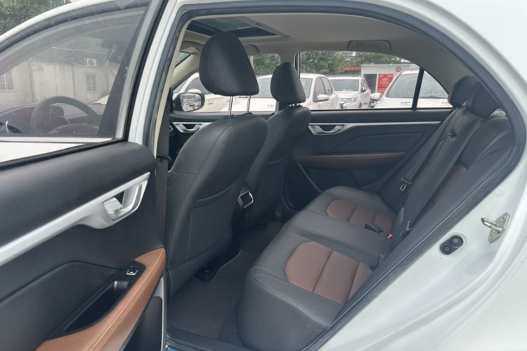 Used Geely Auto Vision 2019 Upgraded Model 1.5L CVT Prestige Version China VI Standard Interior 1