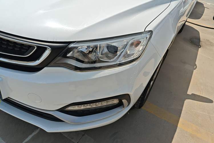 Used Geely Auto Vision 2019 Upgraded Model 1.5L Manual Luxury Version China VI Standard Left Front Headlight