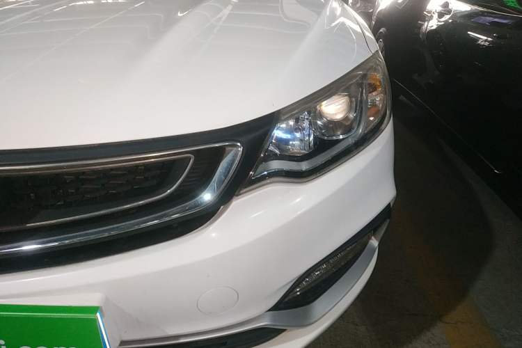 Used Geely Auto Vision 2019 Upgraded Model 1.5L CVT Luxury Version China VI Standard Left Front Headlight