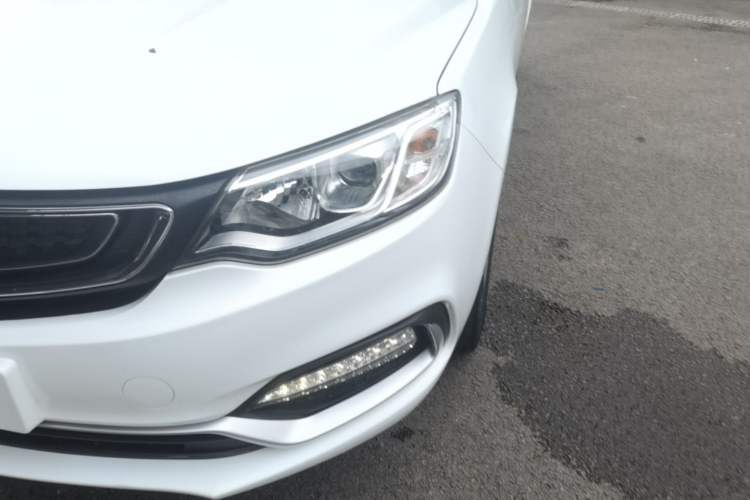Used Geely Auto Vision 2019 Upgraded Model 1.5L CVT Prestige Version China VI Standard Left Front Headlight