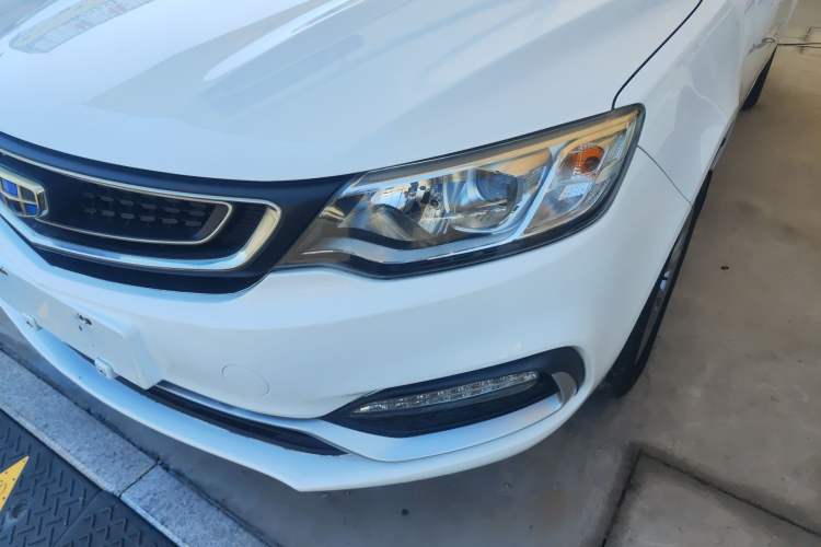 Used Geely Auto Vision 2019 Upgraded Model 1.5L Manual Luxury Version China VI Standard Left Front Headlight