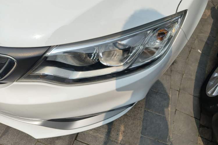 Used Geely Auto Vision 2019 Upgraded Model 1.5L Manual Luxury Version China VI Standard Left Front Headlight