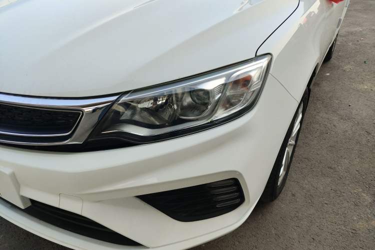 Used Geely Auto Vision 2019 Upgraded Model 1.5L Manual Luxury Version China VI Standard Left Front Headlight