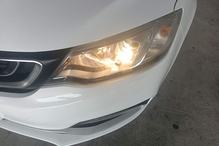 Used Geely Auto Vision 2019 Upgraded Model 1.5L Manual Luxury Version China VI Standard Left Front Headlight
