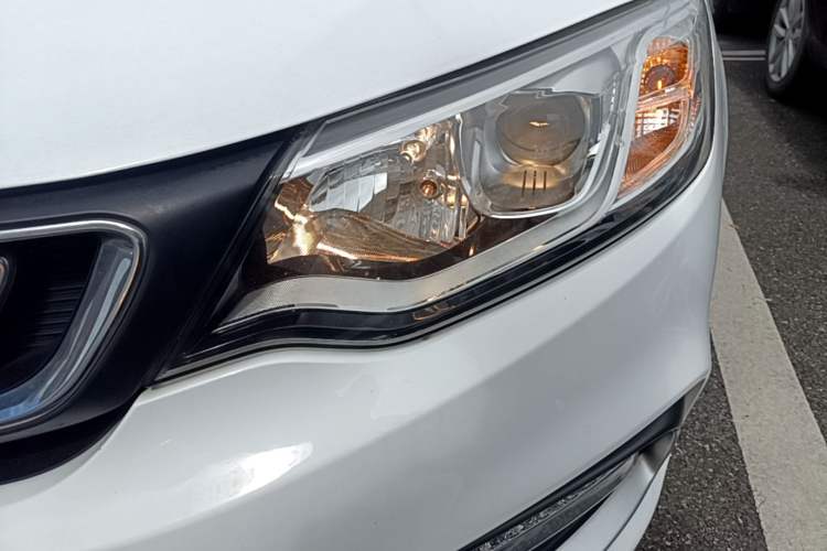 Used Geely Auto Vision 2019 Upgraded Model 1.5L CVT Prestige Version China VI Standard Left Front Headlight