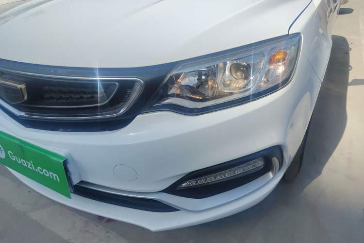 Used Geely Auto Vision 2019 Upgraded Model 1.5L CVT Prestige Version China VI Standard Left Front Headlight