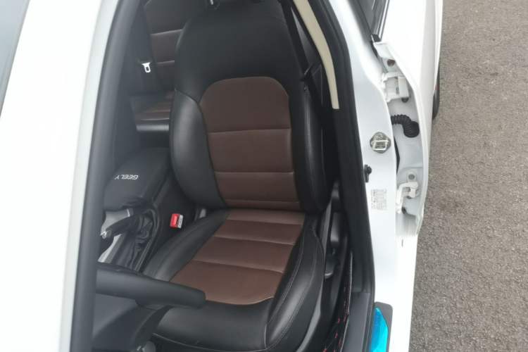 Used Geely Auto Vision 2019 Upgraded Model 1.5L CVT Prestige Version China VI Standard Left Front Seat