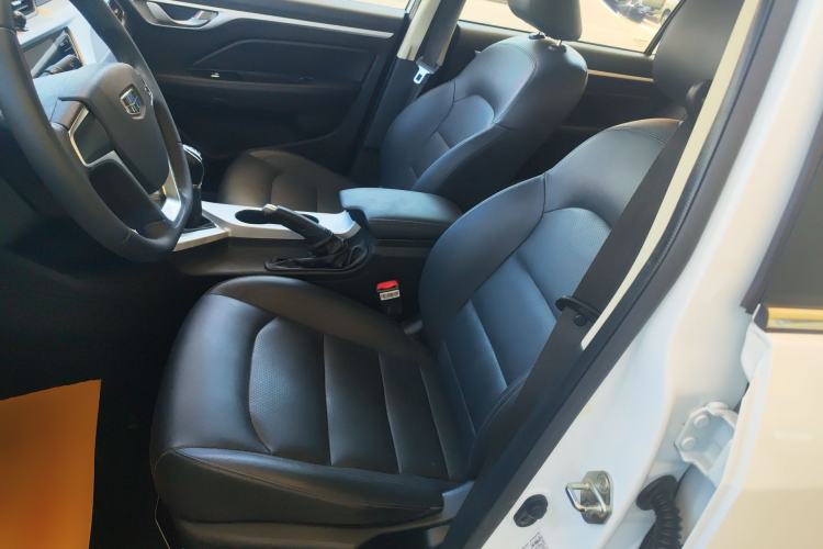 Used Geely Auto Vision 2019 Upgraded Model 1.5L Manual Luxury Version China VI Standard Left Front Seat