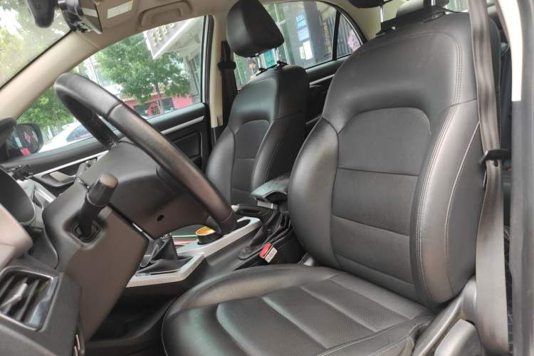 Used Geely Auto Vision 2019 Upgraded Model 1.5L Manual Luxury Version China VI Standard Left Front Seat