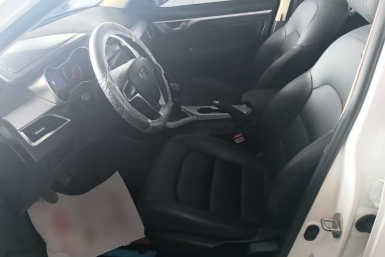 Used Geely Auto Vision 2019 Upgraded Model 1.5L Manual Luxury Version China VI Standard Left Front Seat