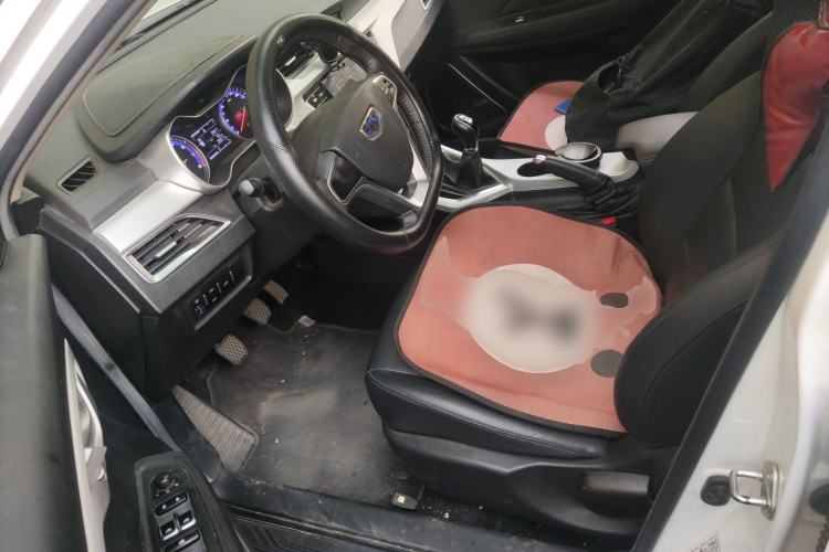 Used Geely Auto Vision 2019 Upgraded Model 1.5L Manual Luxury Version China VI Standard Left Front Seat