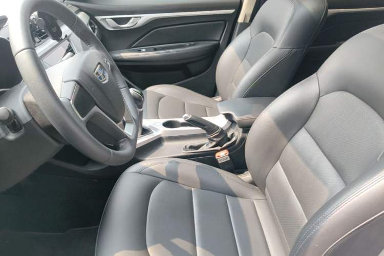 Used Geely Auto Vision 2019 Upgraded Model 1.5L Manual Luxury Version China VI Standard Left Front Seat