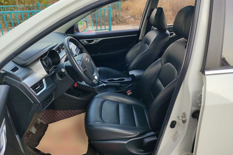 Used Geely Auto Vision 2019 Upgraded Model 1.5L Manual Luxury Version China VI Standard Left Front Seat